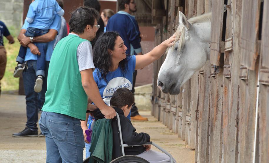 Polícia Militar faz evento em alusão ao Dia Mundial de Conscientização sobre o Autismo em Curitiba.Curitiba, 01/03/2017Foto: PM