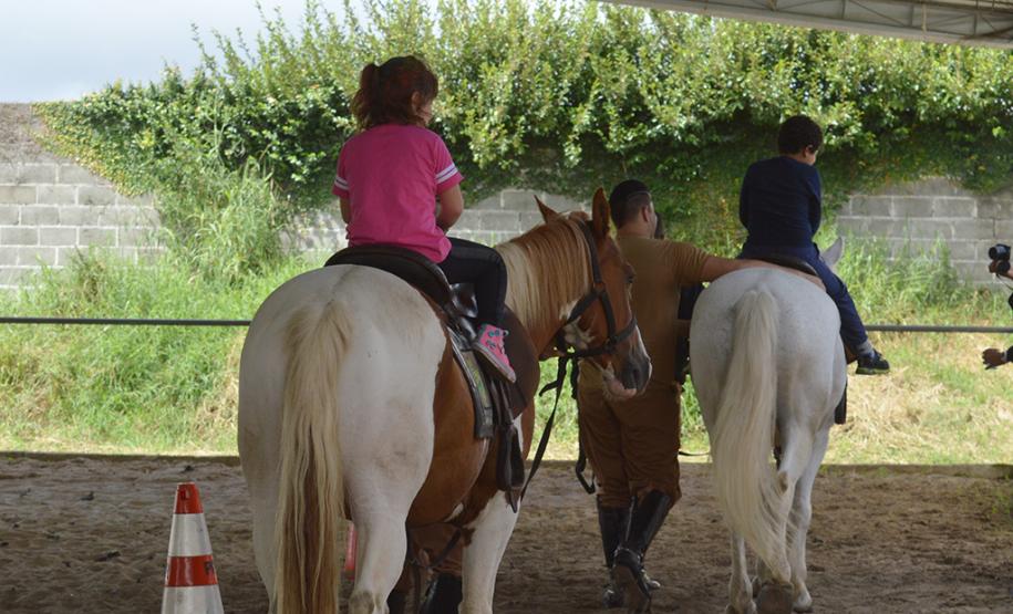 Polícia Militar faz evento em alusão ao Dia Mundial de Conscientização sobre o Autismo em Curitiba.Curitiba, 01/03/2017Foto: PM