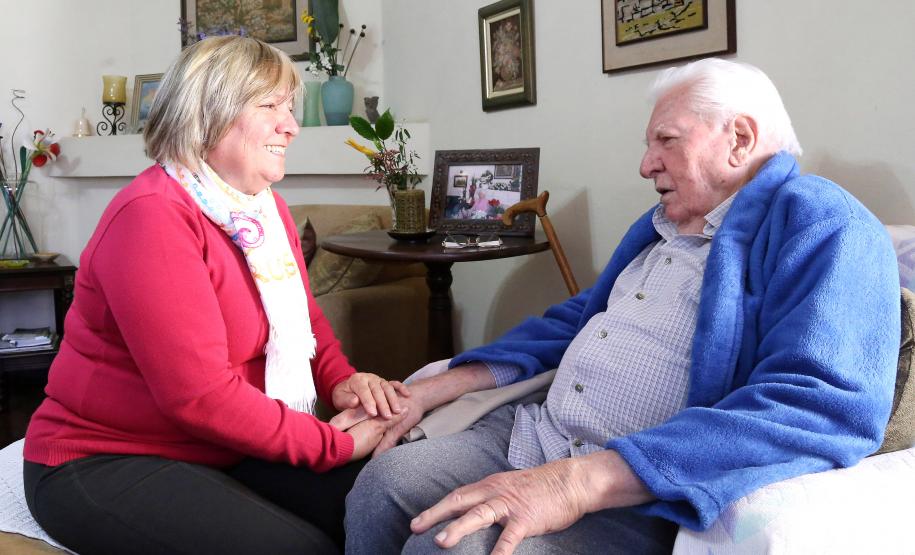 Governo concede tempo para servidores cuidarem de familiares com deficiência - Foto: Rogério Machado/SECS