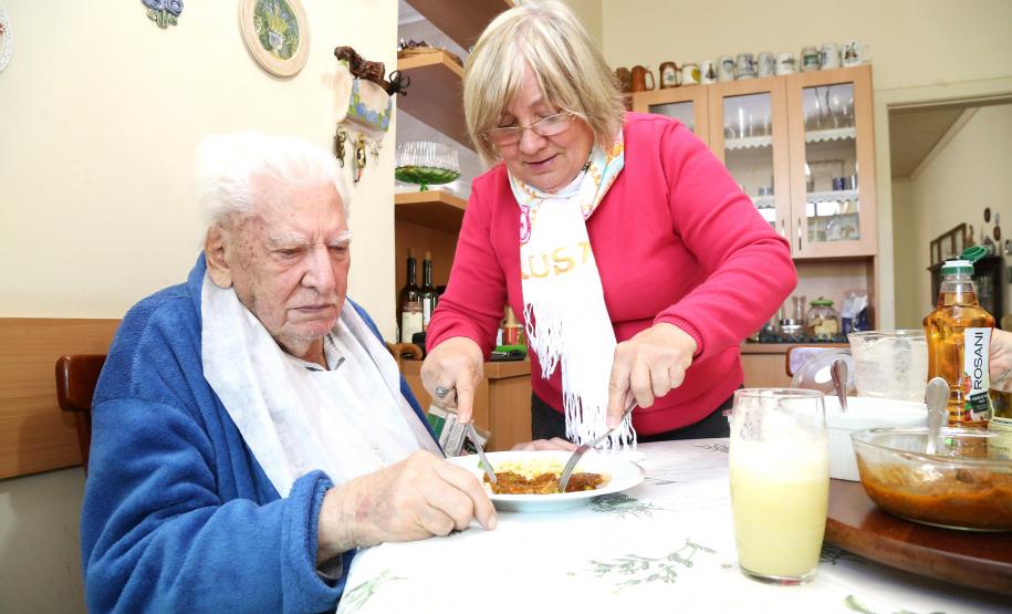 Governo concede tempo para servidores cuidarem de familiares com deficiência - Foto: Rogério Machado/SECS