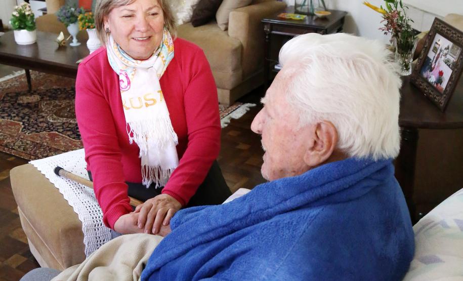 Governo concede tempo para servidores cuidarem de familiares com deficiência - Foto: Rogério Machado/SECS