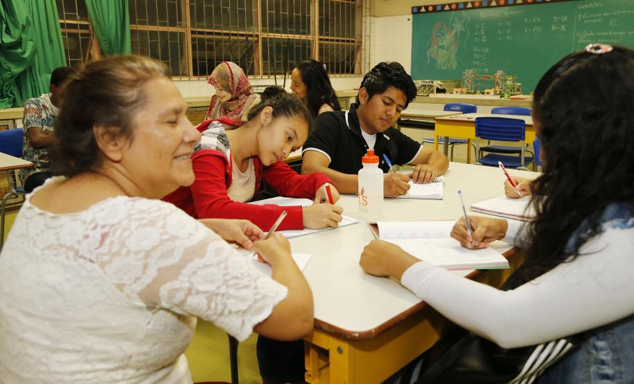 Secretaria Estadual de Educação do Paraná; Instituto de Educação Erasmo Piloto do Paraná, alunos estrangeiros matriculados no Celem tem aulas de português. 27-02-18. Foto: Hedeson Alves